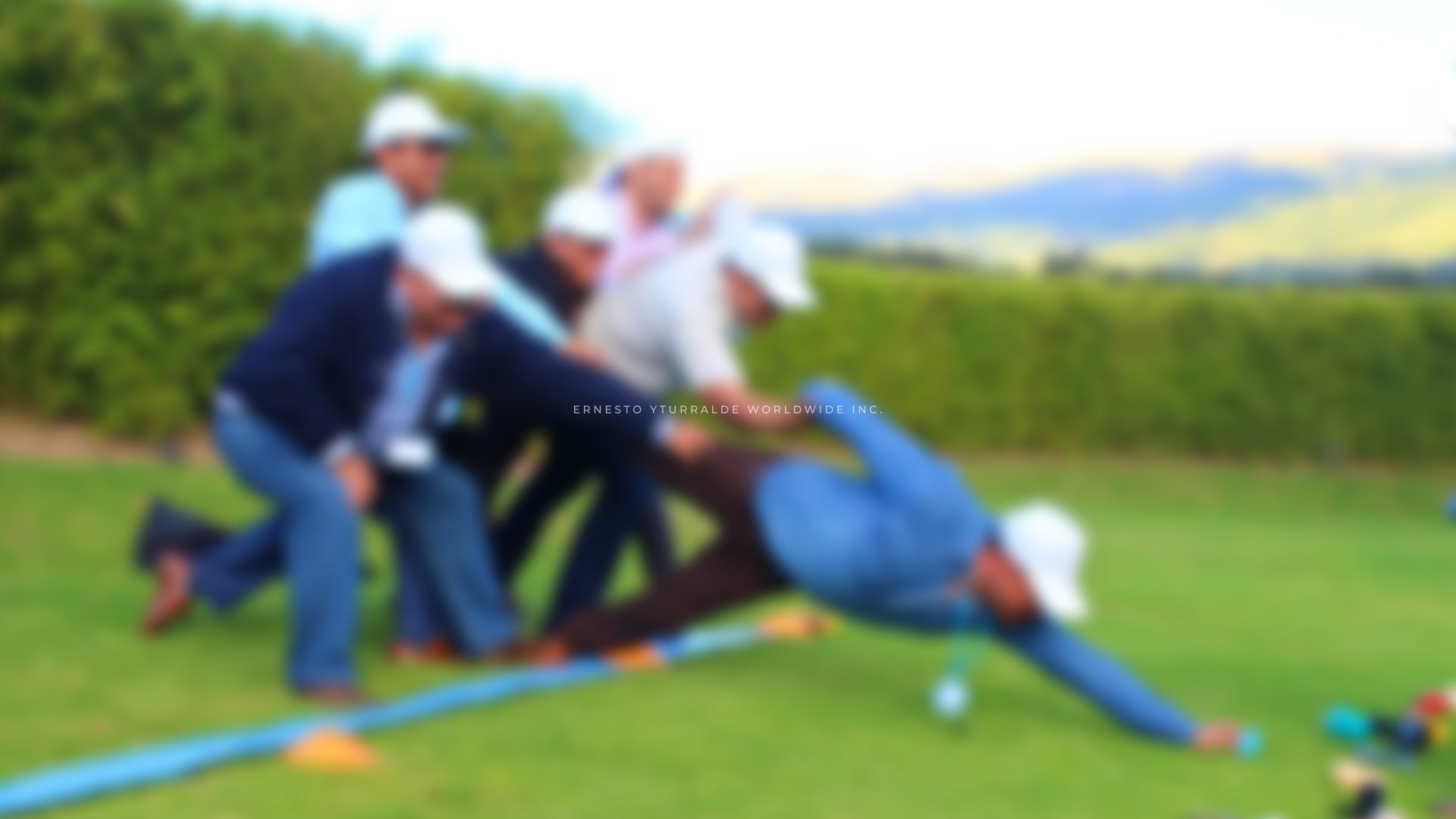 Team Building Outdoor en Quito, experiencias diseñadas a la medida para fortalecer la colaboración, la confianza y el alto desempeño de los equipos en espacios abiertos que inspiran conexión y aprendizaje significativo.