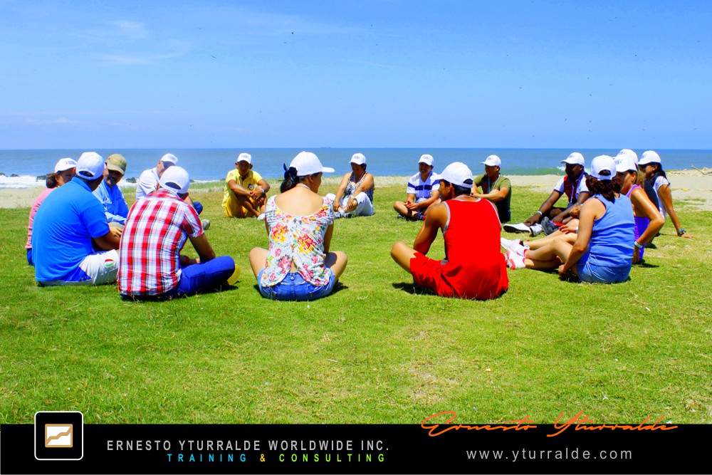 Quito Talleres Vivenciales con Dinámicas de Grupos, Team Bonding, Team Building, Talleres de Cuerdas, Team Building Corporativo