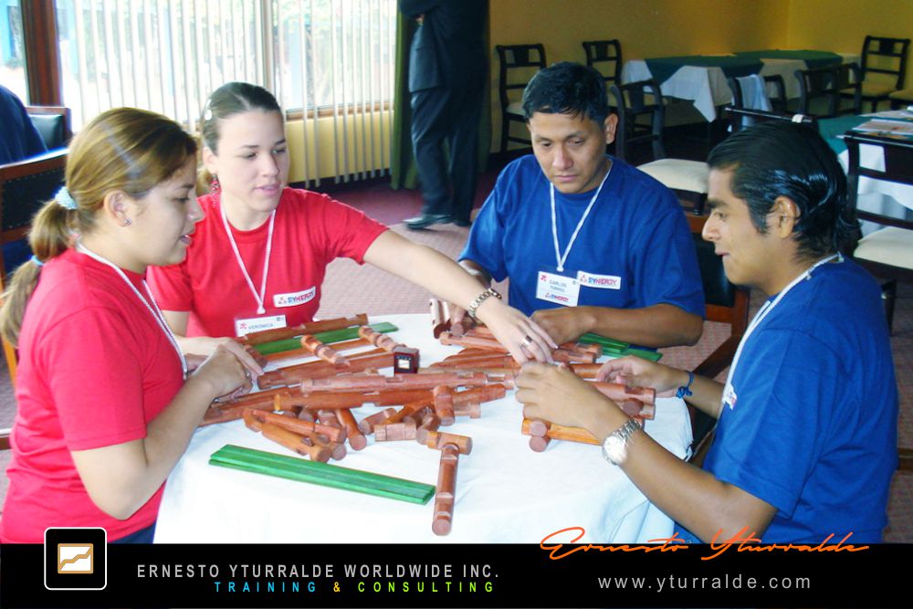 Quito Talleres Vivenciales con Dinámicas de Grupos, Team Bonding, Team Building, Talleres de Cuerdas, Team Building Corporativo