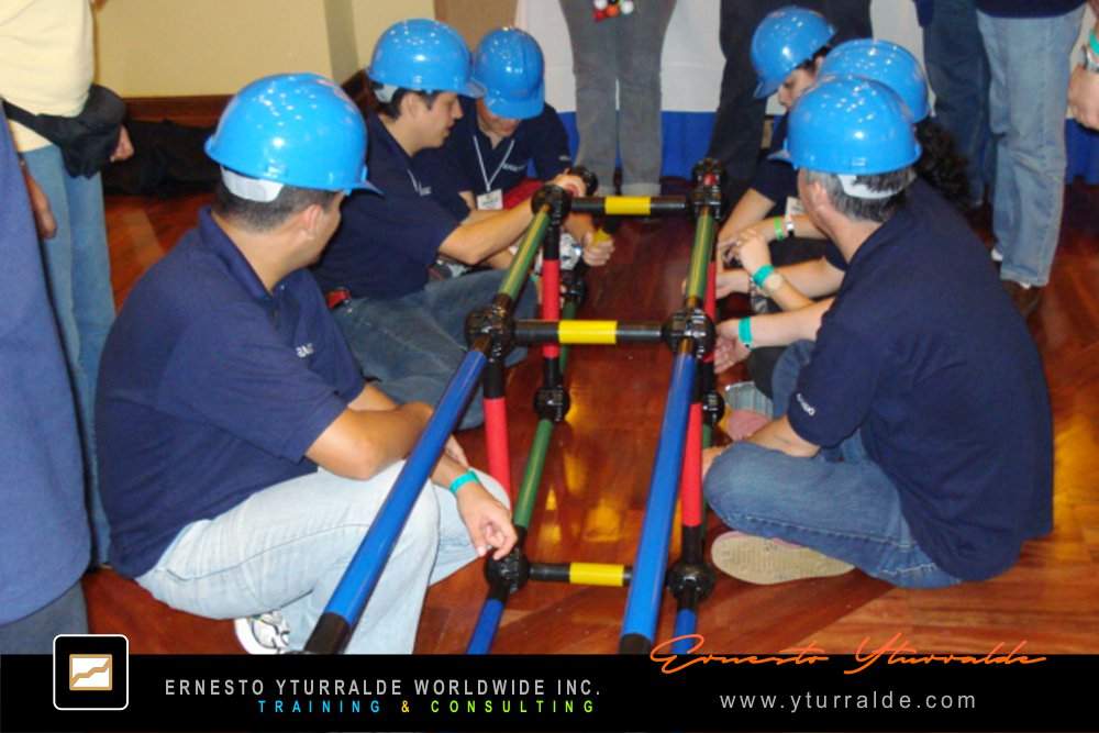 Talleres de cuerdas en Quito para el desarrollo del trabajo en equipo
